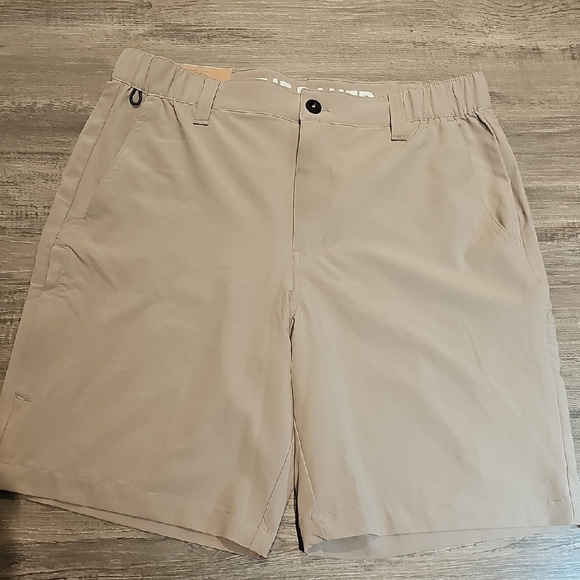 Eddie Bauer Men's Beige Flat Front Shorts - Picture 1 of 11